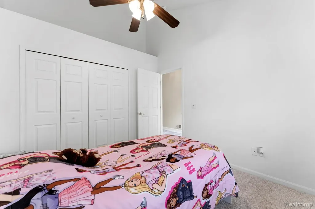 5487 Greenway Drive Trenton City MI 48183