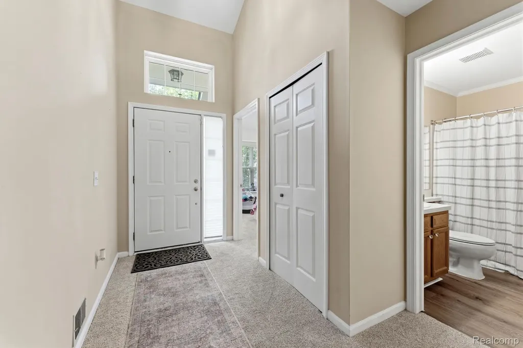 5487 Greenway Drive Trenton City MI 48183