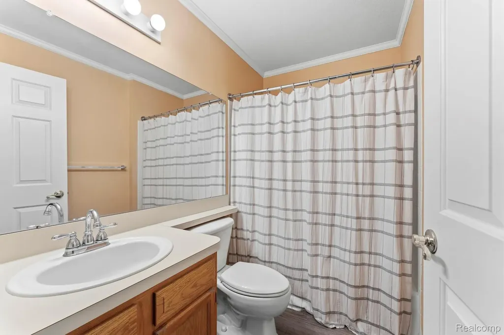5487 Greenway Drive Trenton City MI 48183