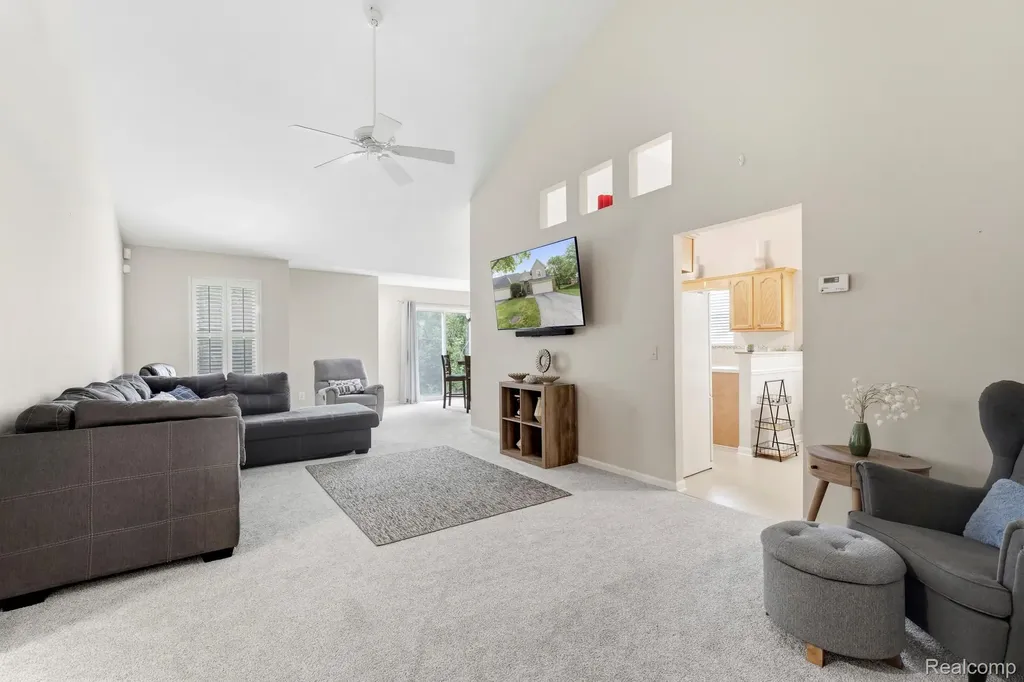 5487 Greenway Drive Trenton City MI 48183