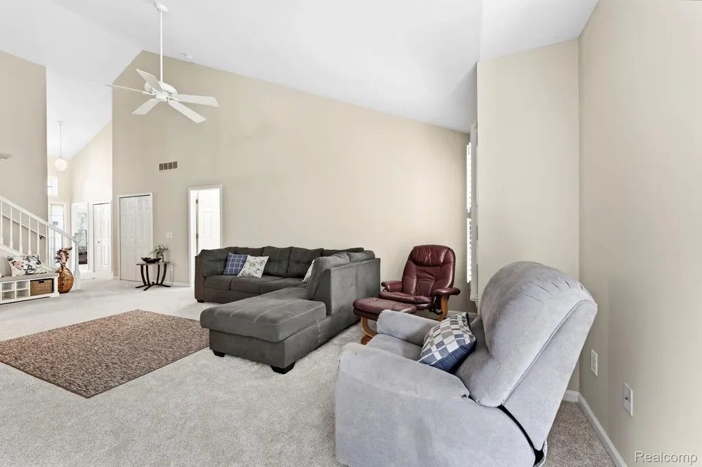 5487 Greenway Drive Trenton City MI 48183