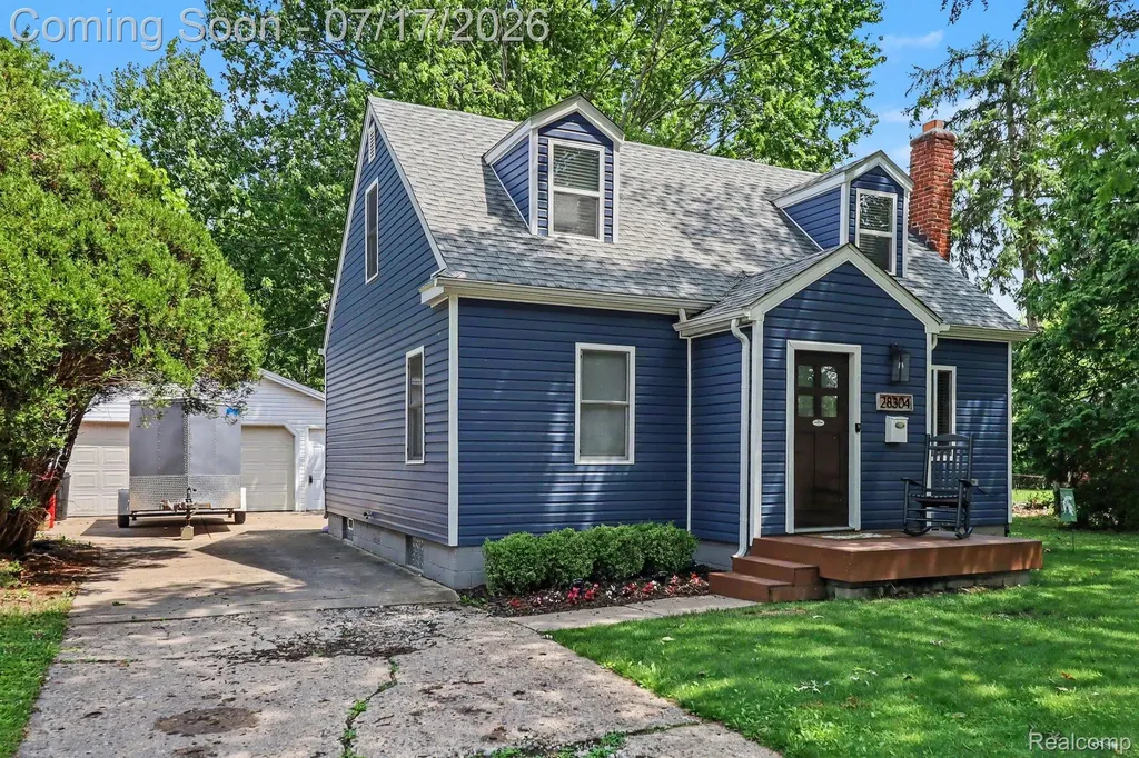 28304 Glasgow Street Southfield City MI 48076