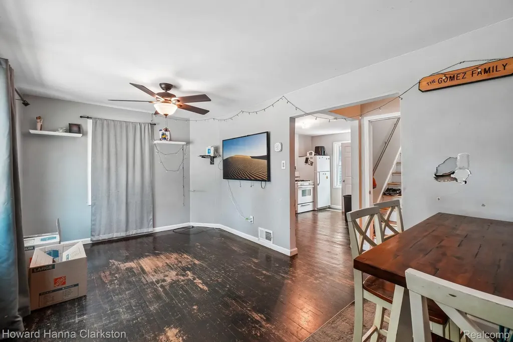 1017 Lakeview Street Waterford Charter Township MI 48328