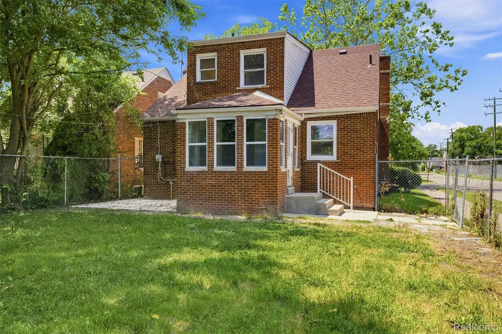 10346 Lakepointe Street Detroit City MI 48224