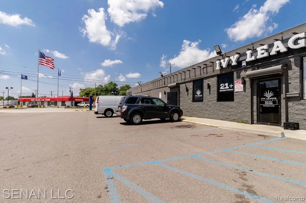 465 S Schaefer Highway Detroit City MI 48217