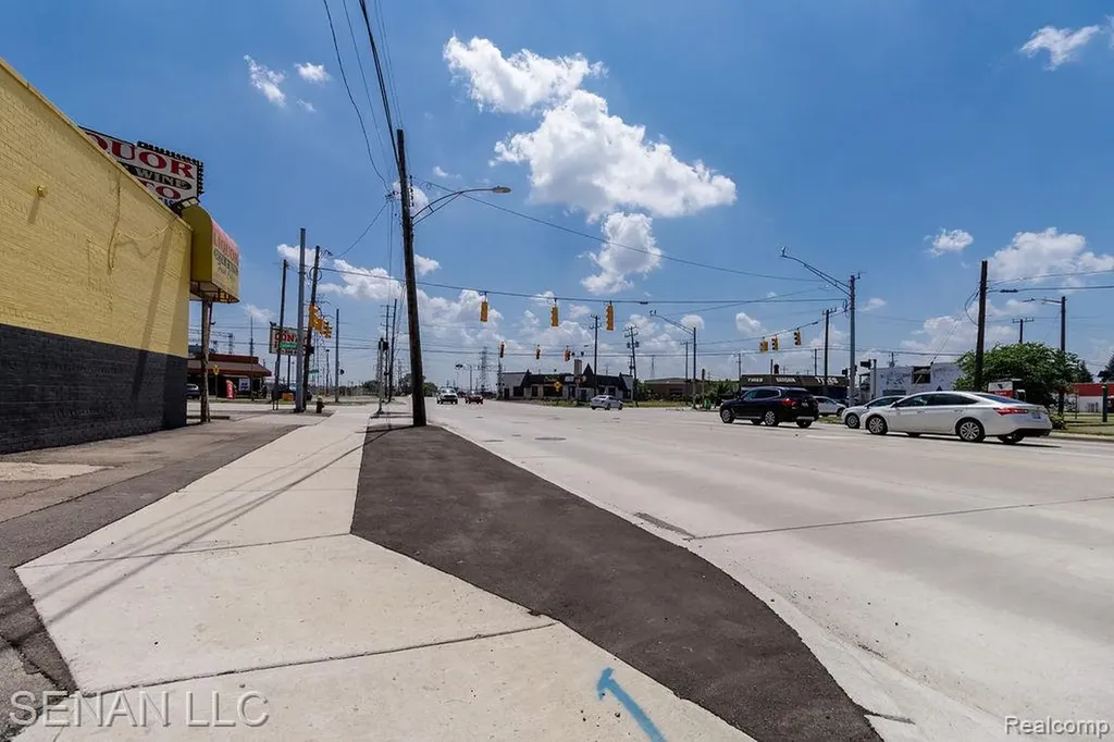 465 S Schaefer Highway Detroit City MI 48217
