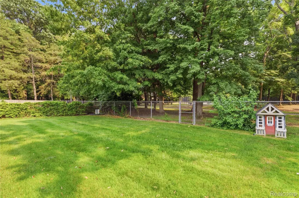 14630 Rice Drive Sterling Heights City MI 48313