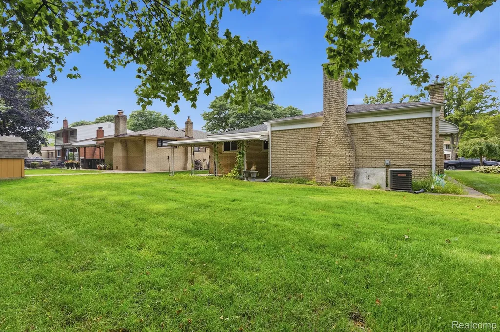 14630 Rice Drive Sterling Heights City MI 48313