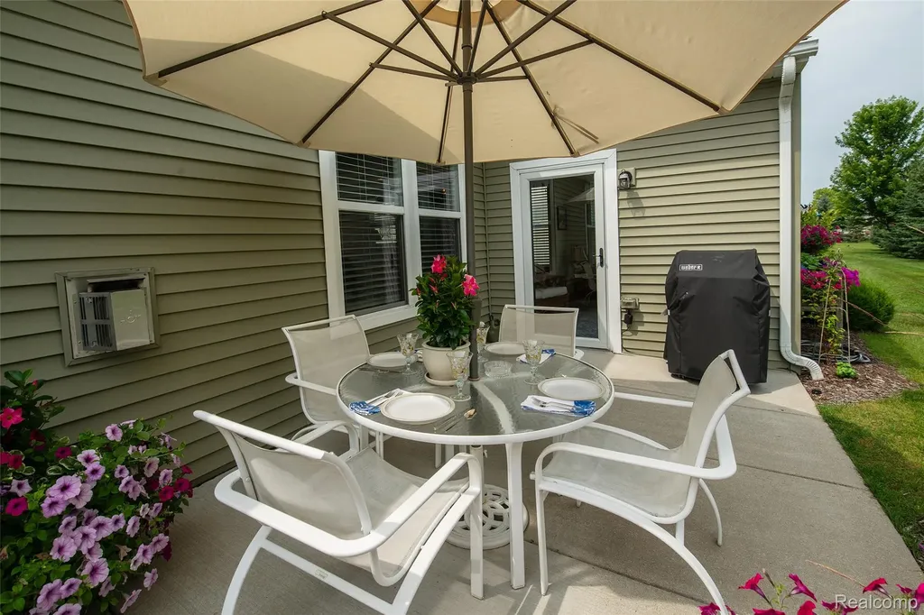 6397 Prairie Dunes Drive Grand Blanc Charter Township MI 48439