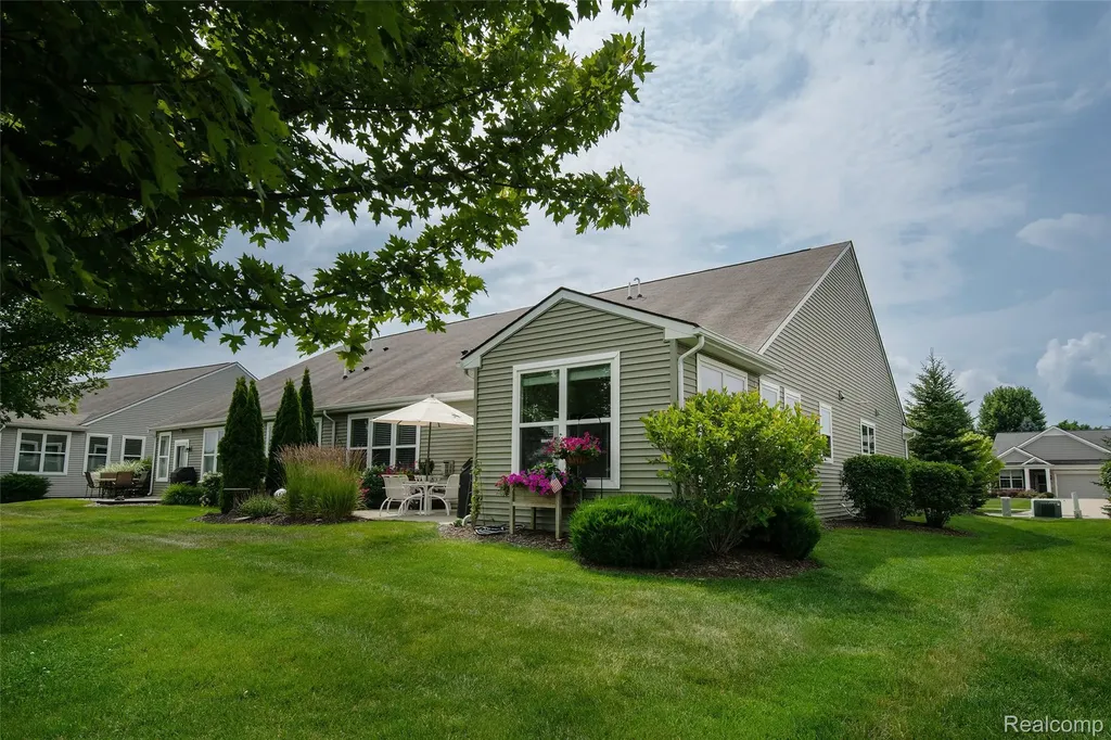 6397 Prairie Dunes Drive Grand Blanc Charter Township MI 48439