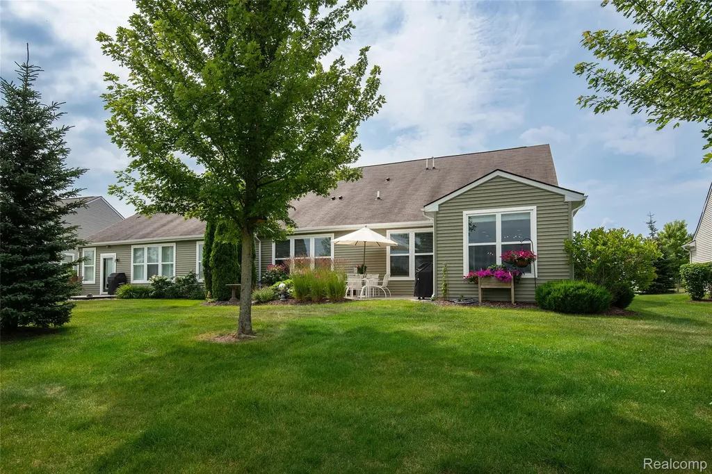 6397 Prairie Dunes Drive Grand Blanc Charter Township MI 48439
