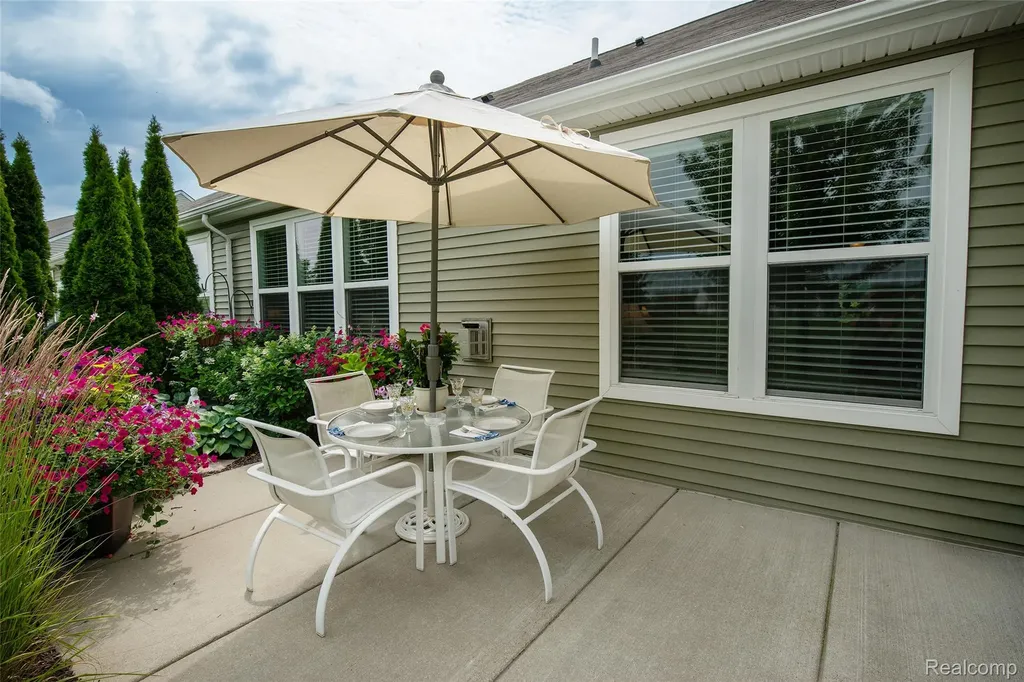 6397 Prairie Dunes Drive Grand Blanc Charter Township MI 48439