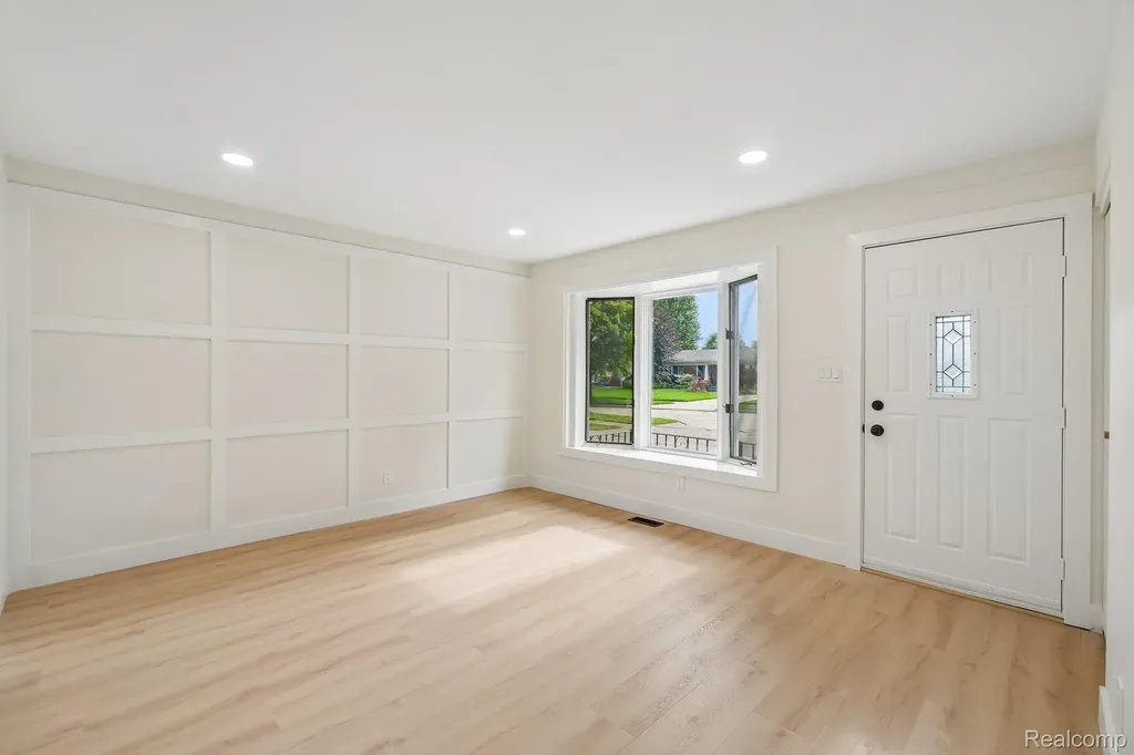 39420 Millington Drive Sterling Heights City MI 48313