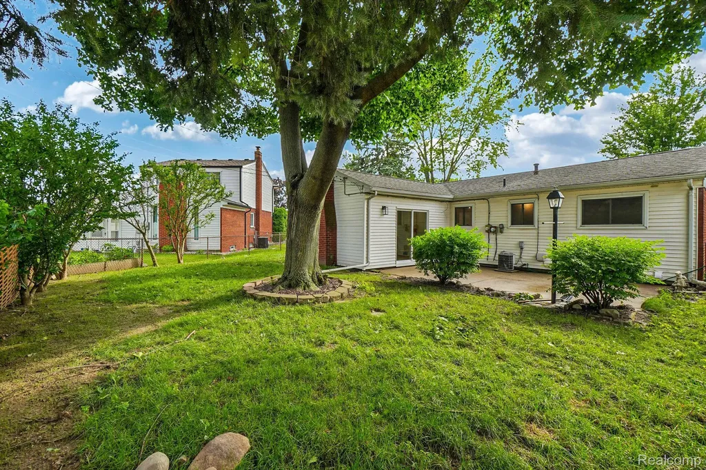39420 Millington Drive Sterling Heights City MI 48313
