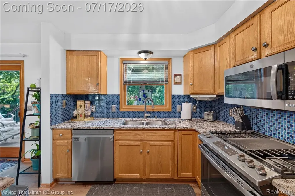 40162 Alden Road Van Buren Charter Township MI 48111