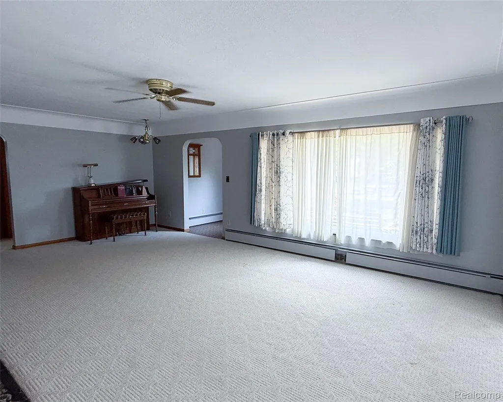 1460 Monroe Street Carleton Village MI 48117