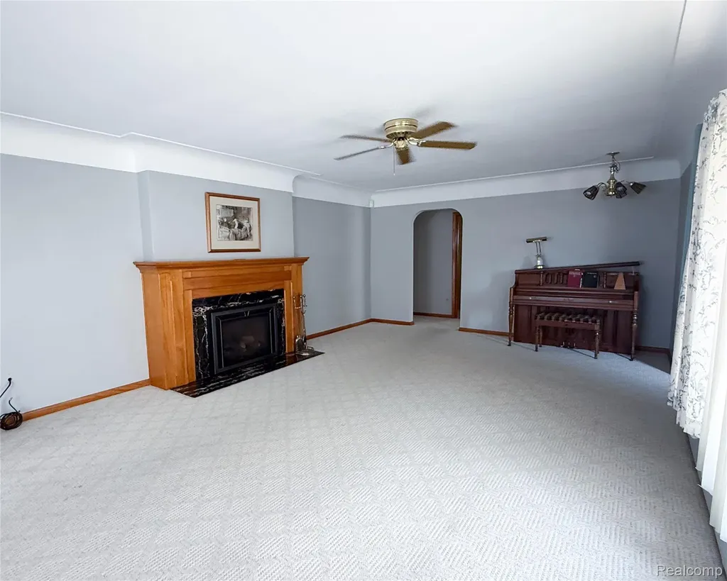 1460 Monroe Street Carleton Village MI 48117