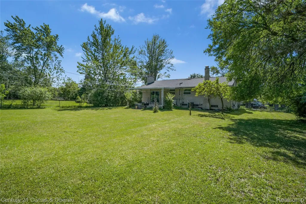 28906 Lorikay Street Farmington Hills City MI 48334