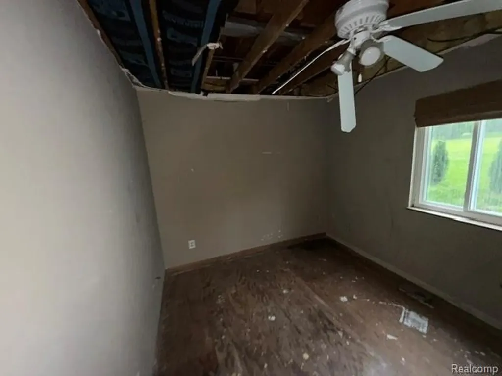 571 Cristy Avenue Waterford Charter Township MI 48328