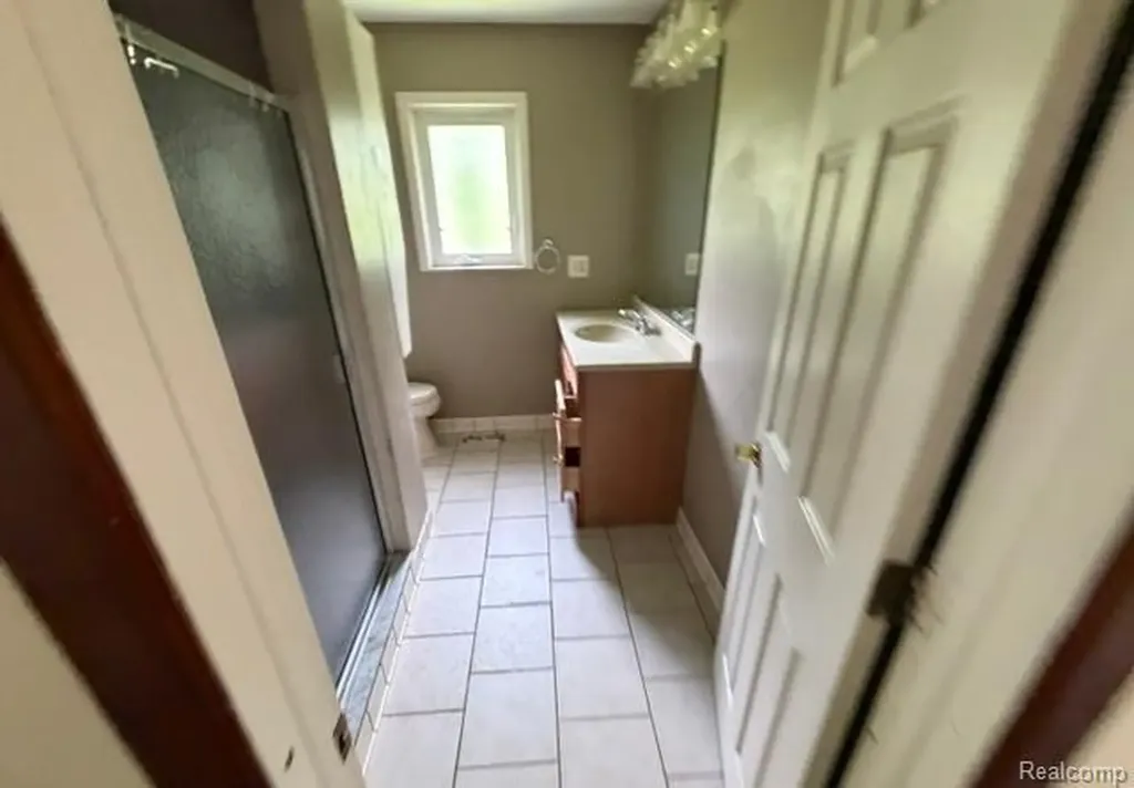 571 Cristy Avenue Waterford Charter Township MI 48328