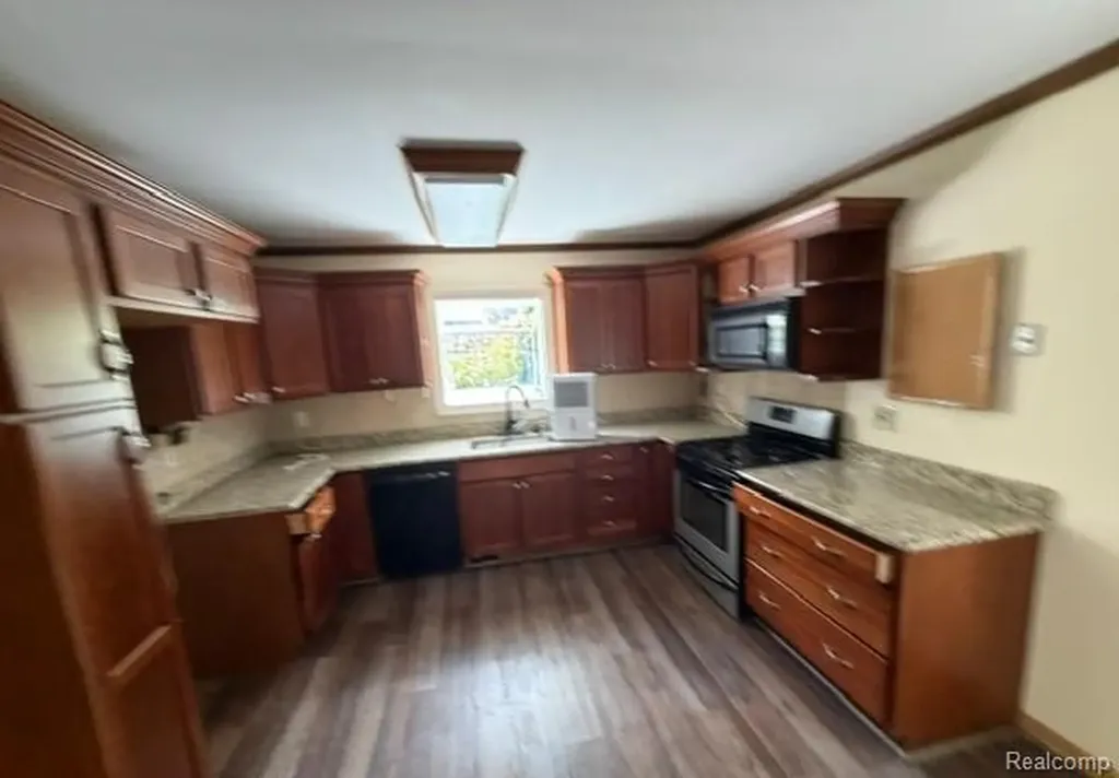 571 Cristy Avenue Waterford Charter Township MI 48328