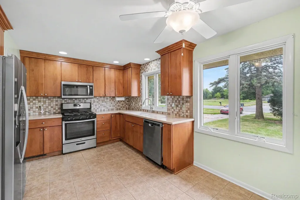 5199 Lapeer Road Burton City MI 48509