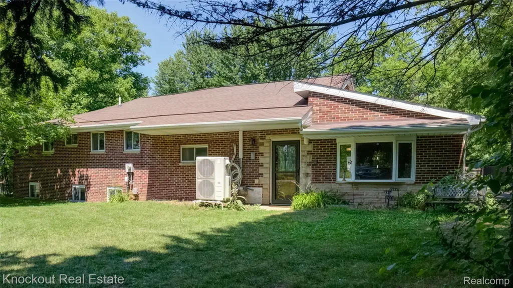 4195 Williamson Road Bridgeport Charter Township MI 48601