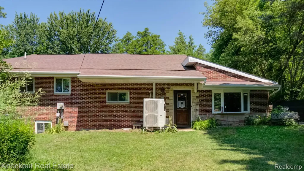 4195 Williamson Road Bridgeport Charter Township MI 48601