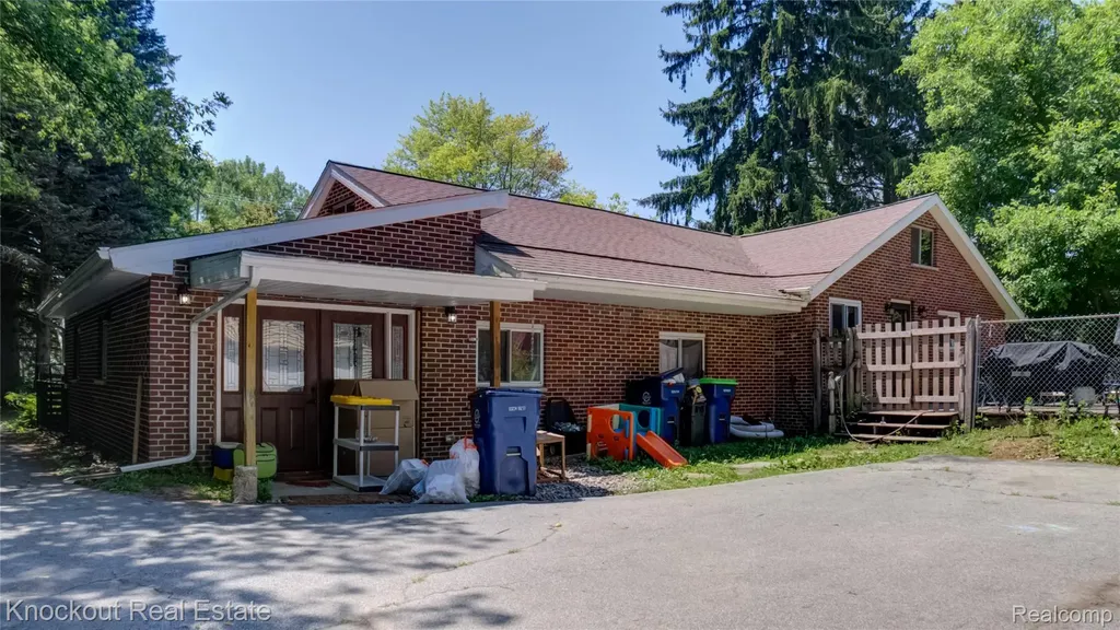 4195 Williamson Road Bridgeport Charter Township MI 48601
