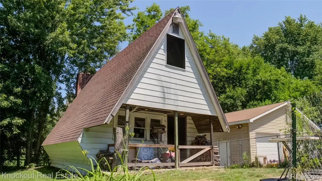 4195 Williamson Road Bridgeport Charter Township MI 48601