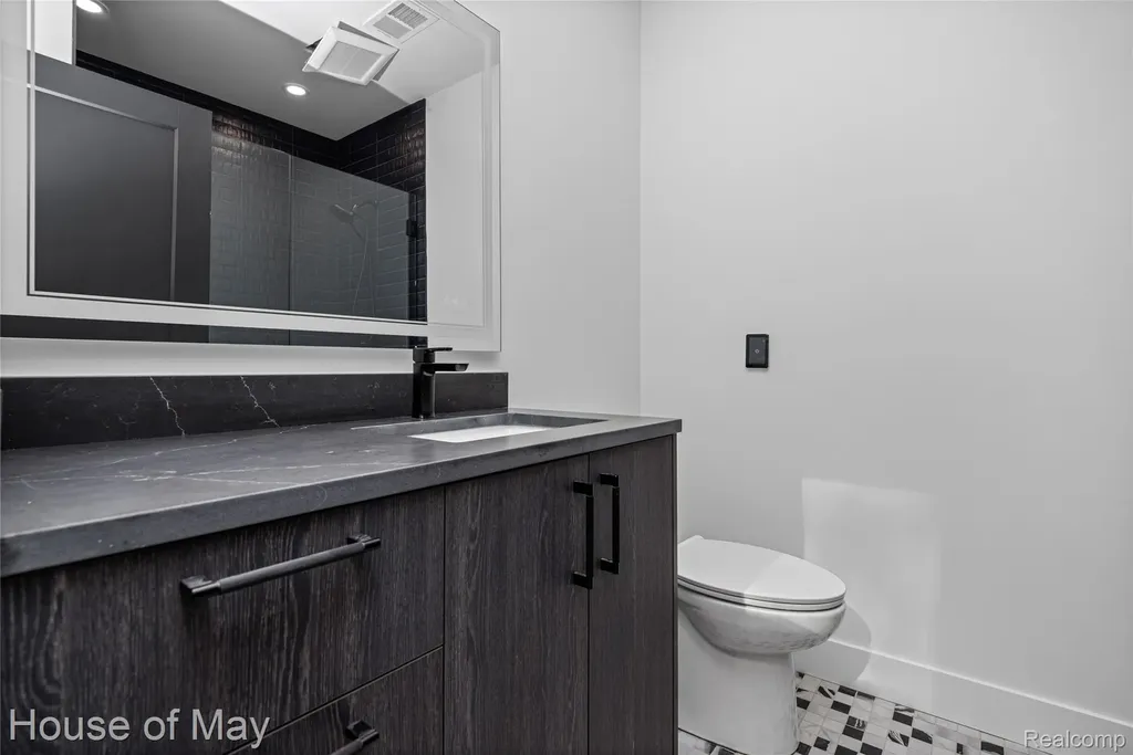 10890 Hillway Drive White Lake Charter Township MI 48386