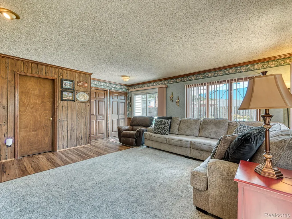 11817 Moran Street Taylor City MI 48180