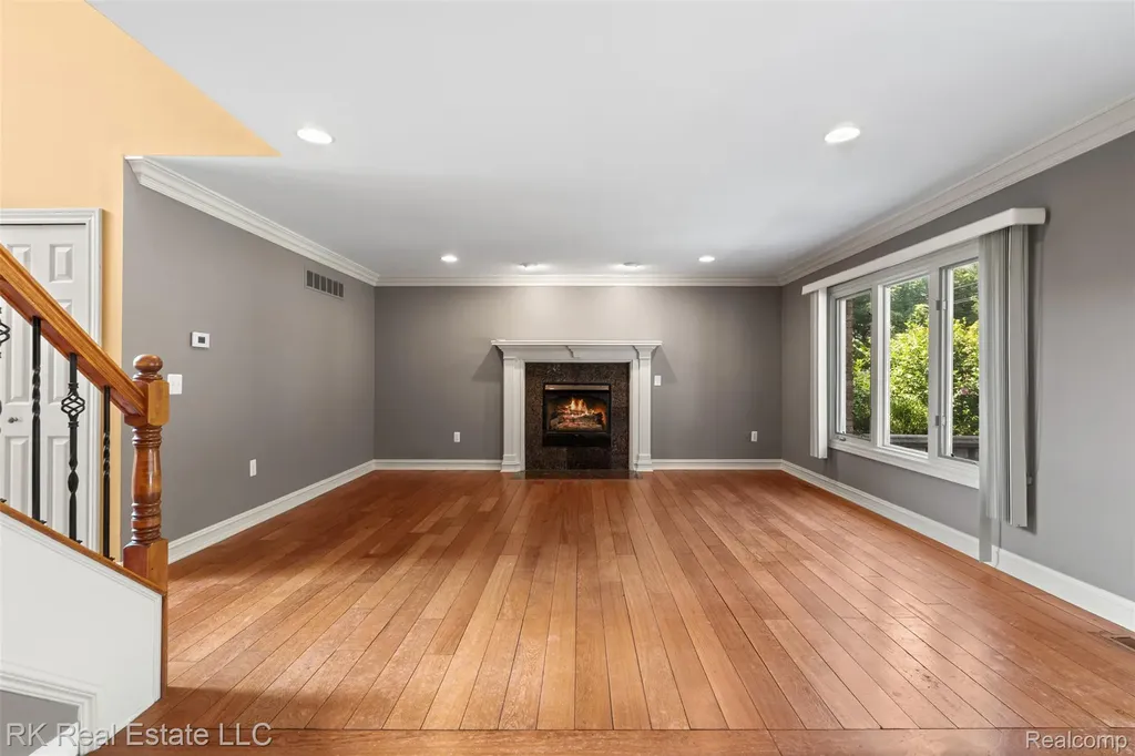 3178 Avalon Road Rochester Hills City MI 48309