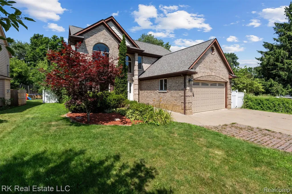 3178 Avalon Road Rochester Hills City MI 48309