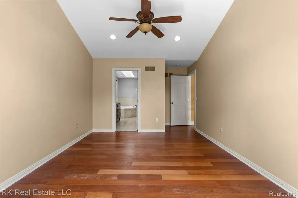 3178 Avalon Road Rochester Hills City MI 48309