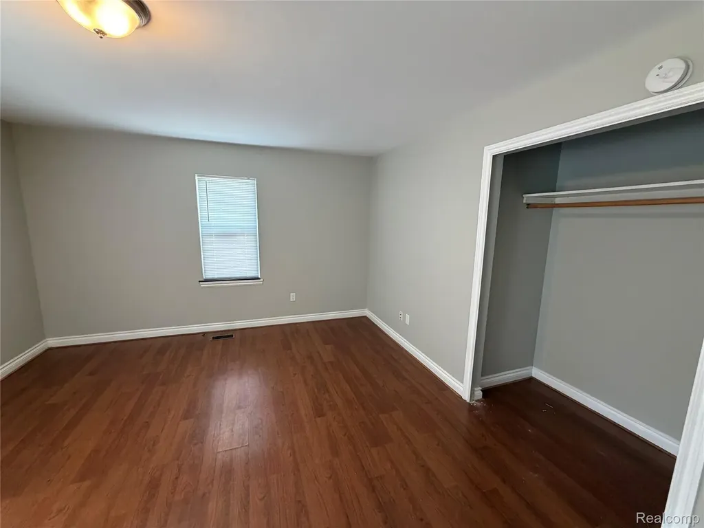 19820 E 14 Mile Road Roseville City MI 48066
