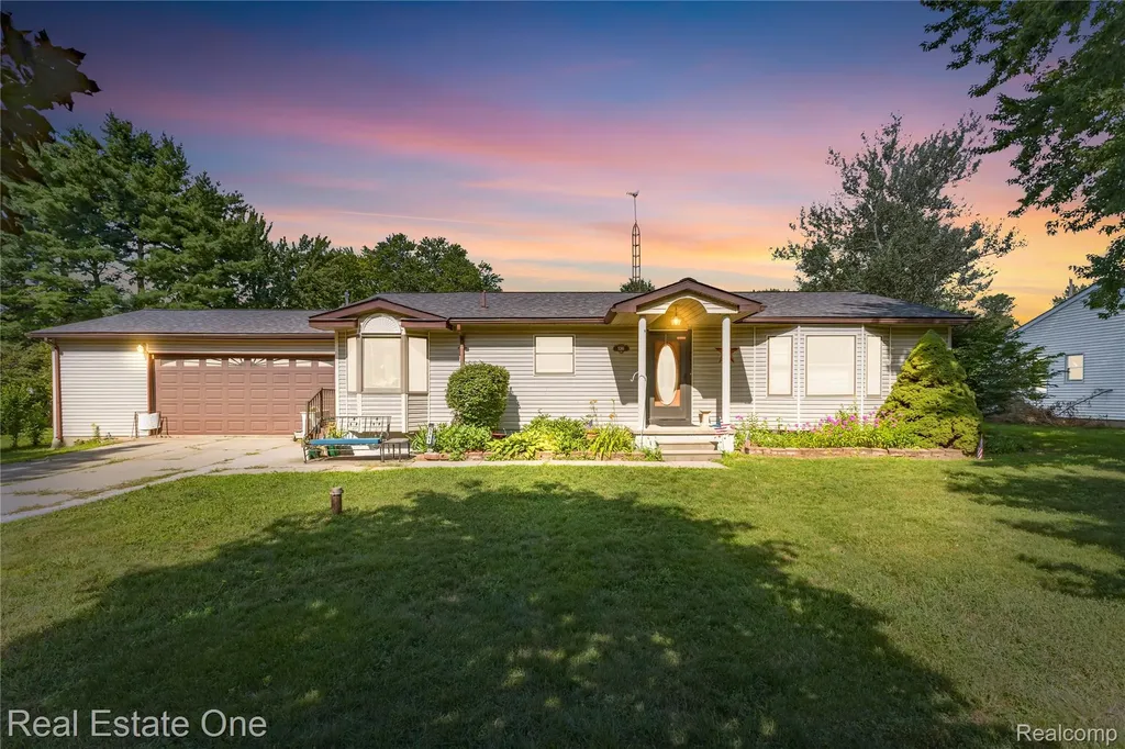 5361 Frankwill Avenue Independence Charter Township MI 48346