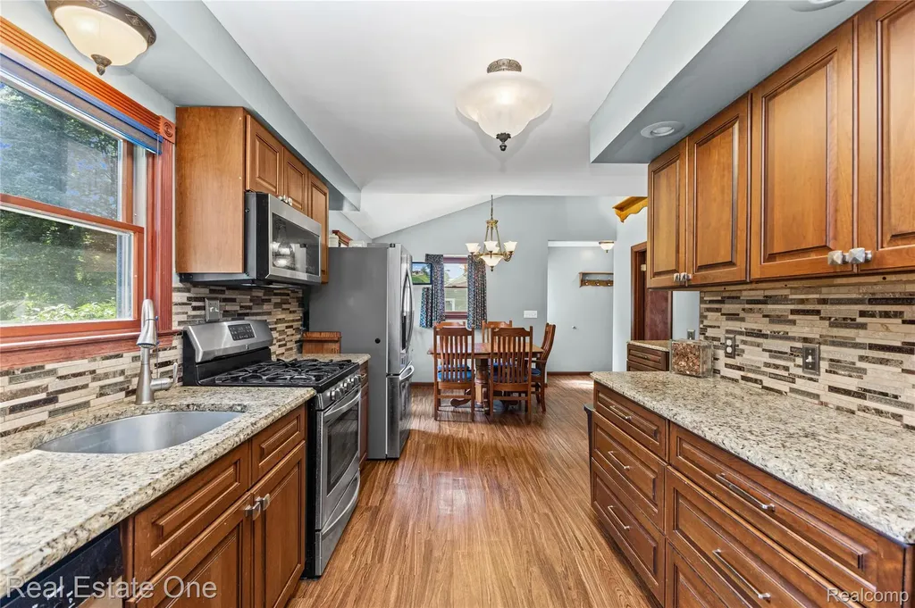 5361 Frankwill Avenue Independence Charter Township MI 48346
