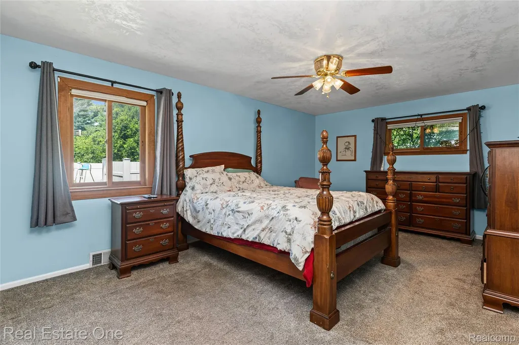 5361 Frankwill Avenue Independence Charter Township MI 48346