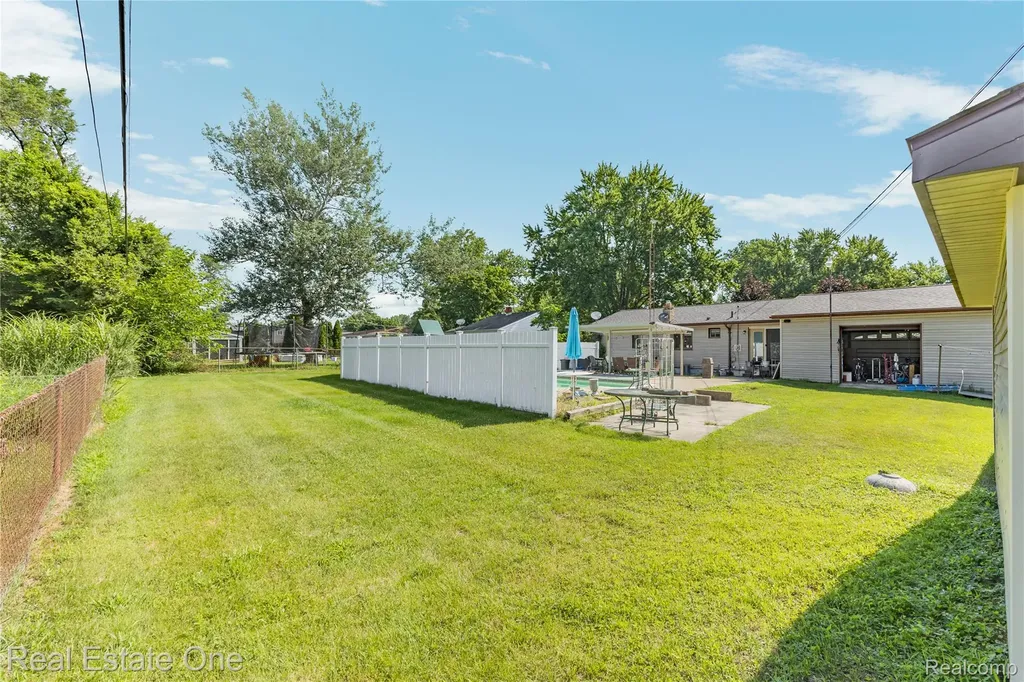 5361 Frankwill Avenue Independence Charter Township MI 48346