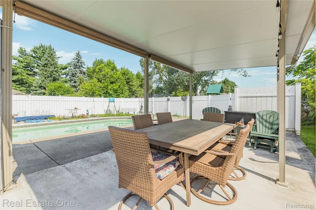 5361 Frankwill Avenue Independence Charter Township MI 48346