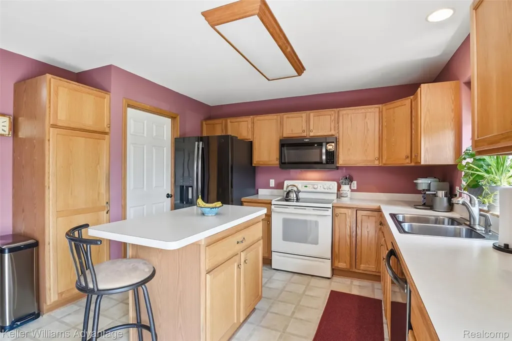 1480 Peppergrove Drive Brighton City MI 48116