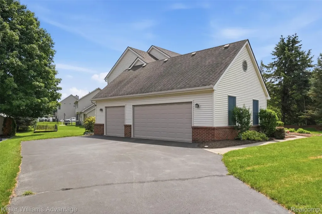 1480 Peppergrove Drive Brighton City MI 48116