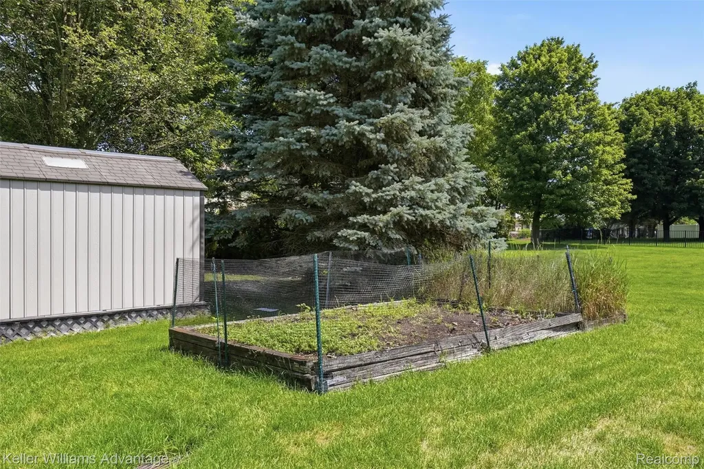 1480 Peppergrove Drive Brighton City MI 48116