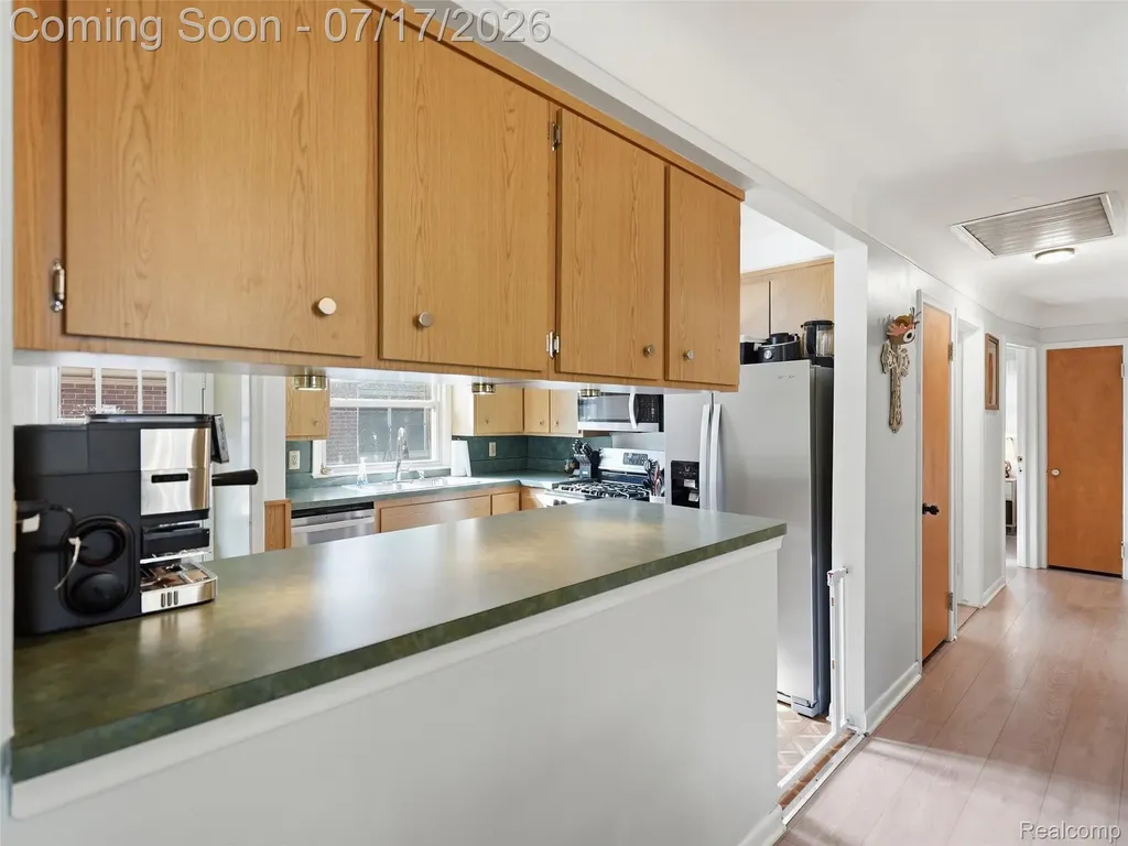 21920 Mauer Street St. Clair Shores City MI 48080