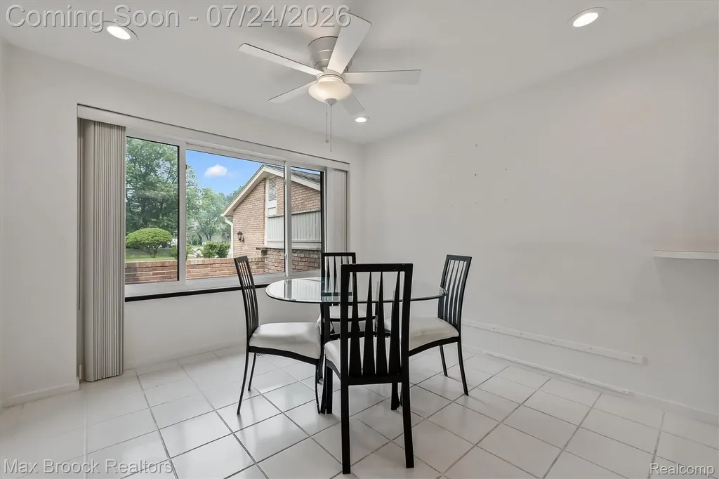 7002 Bridge Way West Bloomfield Charter Township MI 48322