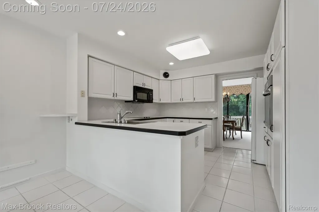 7002 Bridge Way West Bloomfield Charter Township MI 48322