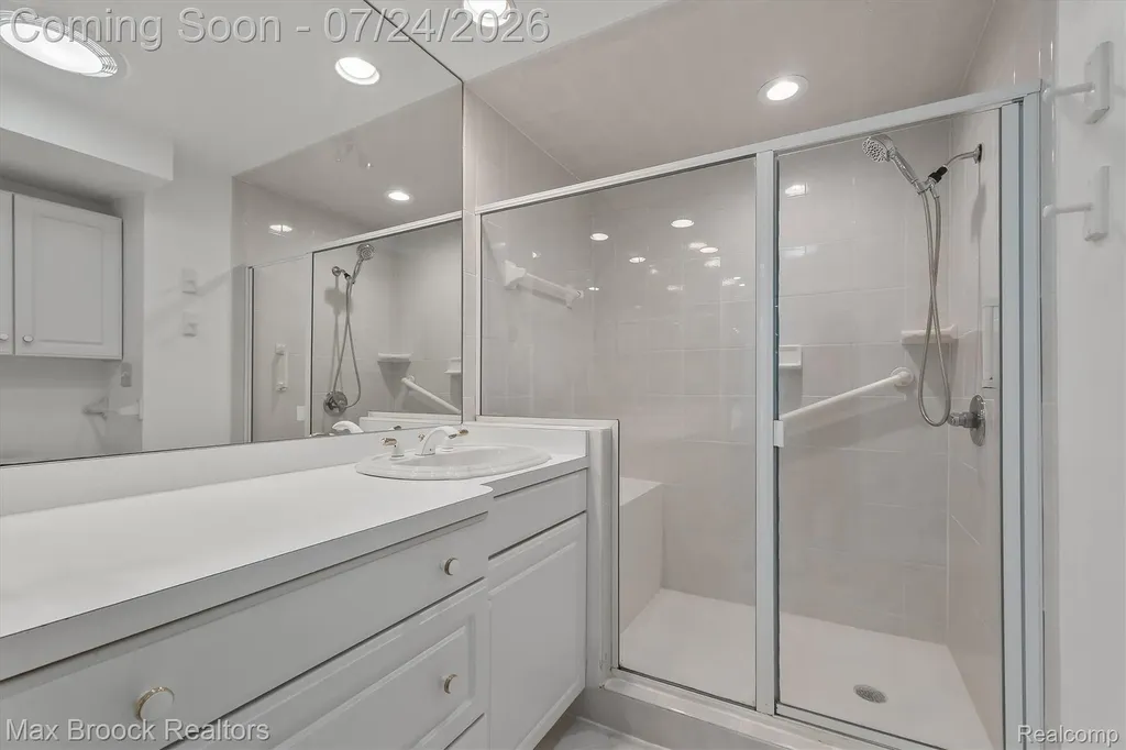 7002 Bridge Way West Bloomfield Charter Township MI 48322