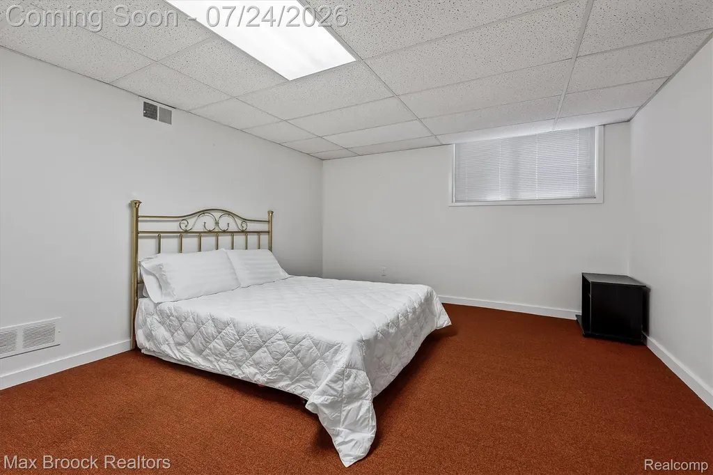 7002 Bridge Way West Bloomfield Charter Township MI 48322