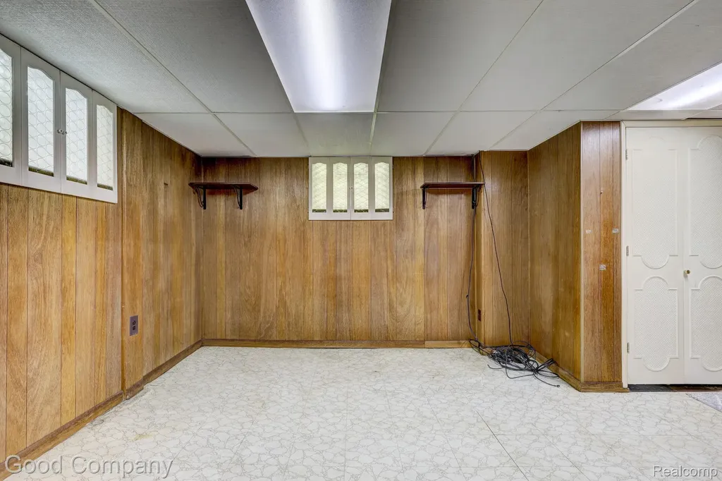 6464 Coleman Street Dearborn City MI 48126